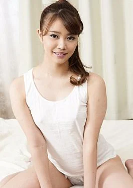 CR-091823-001 Cutie’s Dirty Job A cute girl who still has outstanding S-class style several years
