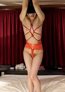 FC2PPV-4623730 Mugi 18 She has slender small breasts and cute but she accepts any kind