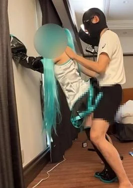 FC2PPV-4785946 UGYS 78 First time having sex in a schoolgirl cosplay UGYS 78 First time