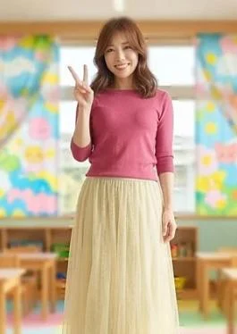 FC2PPV-4922865 A married nursery school teacher at a kindergarten with a cute smile and long