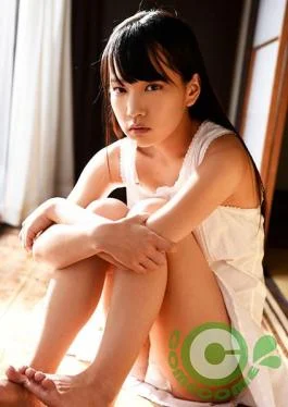PYU-452 A Girl With Small With Black Hair Was Targeted By A Middle-Aged Uncle And