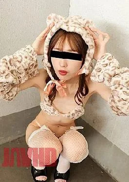 10-102426-01 Amateur Girls Hunter: Rescued a Wild Cosplayer Dressed as a Stray Cat I Had
